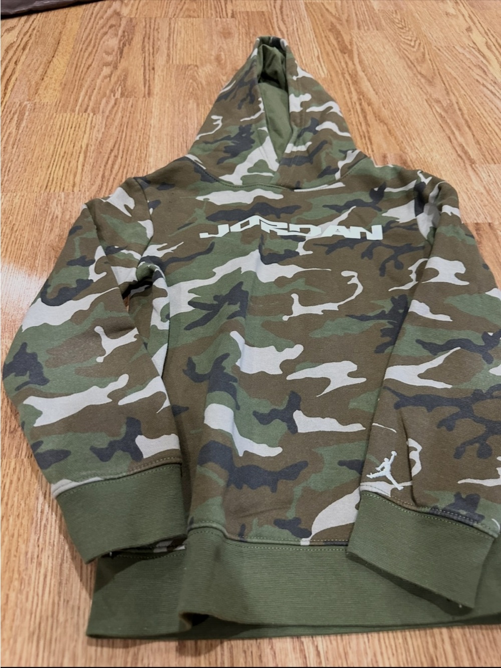 AIR JORDAN CAMO KIDS BOYS HOODED HOODIE SIZE 7 LONG SLEEVE